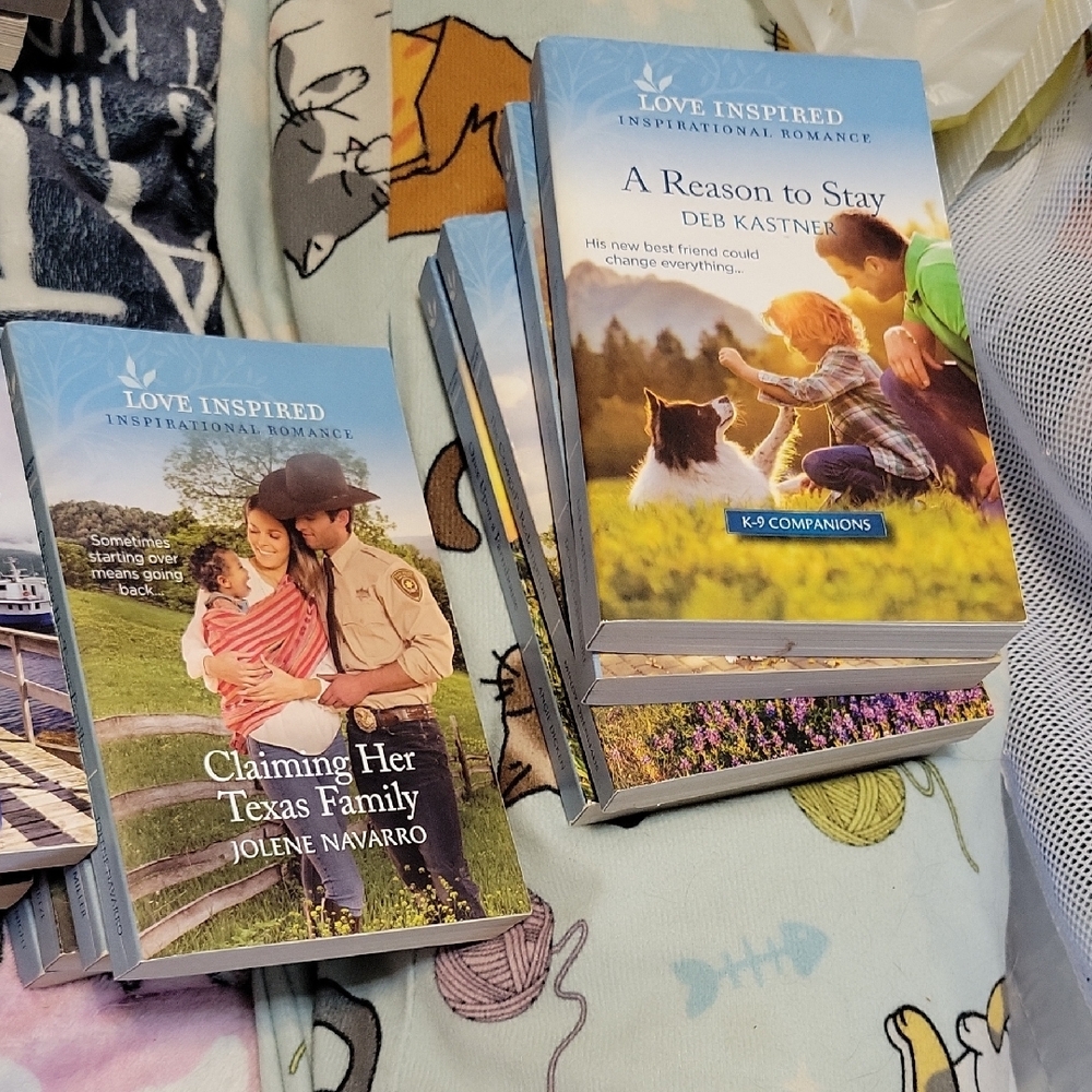 Romance Book Set - Multicolor - Picture 3 of 4